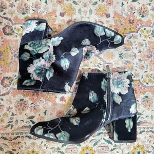 🌼 SAM EDELMAN Circus Vikki Black Ankle Boot | Plush | Bootie | 90s Y2K | size 7